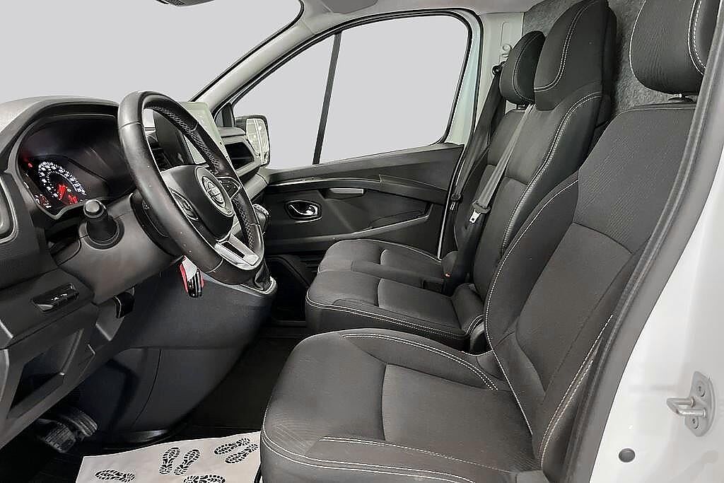 Nissan primastar